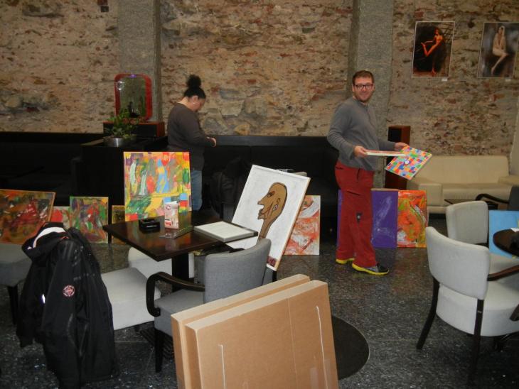 Level lounge & cafe Č.Budějovice, výstava Petr Süč, Josef Pepíno Balek
